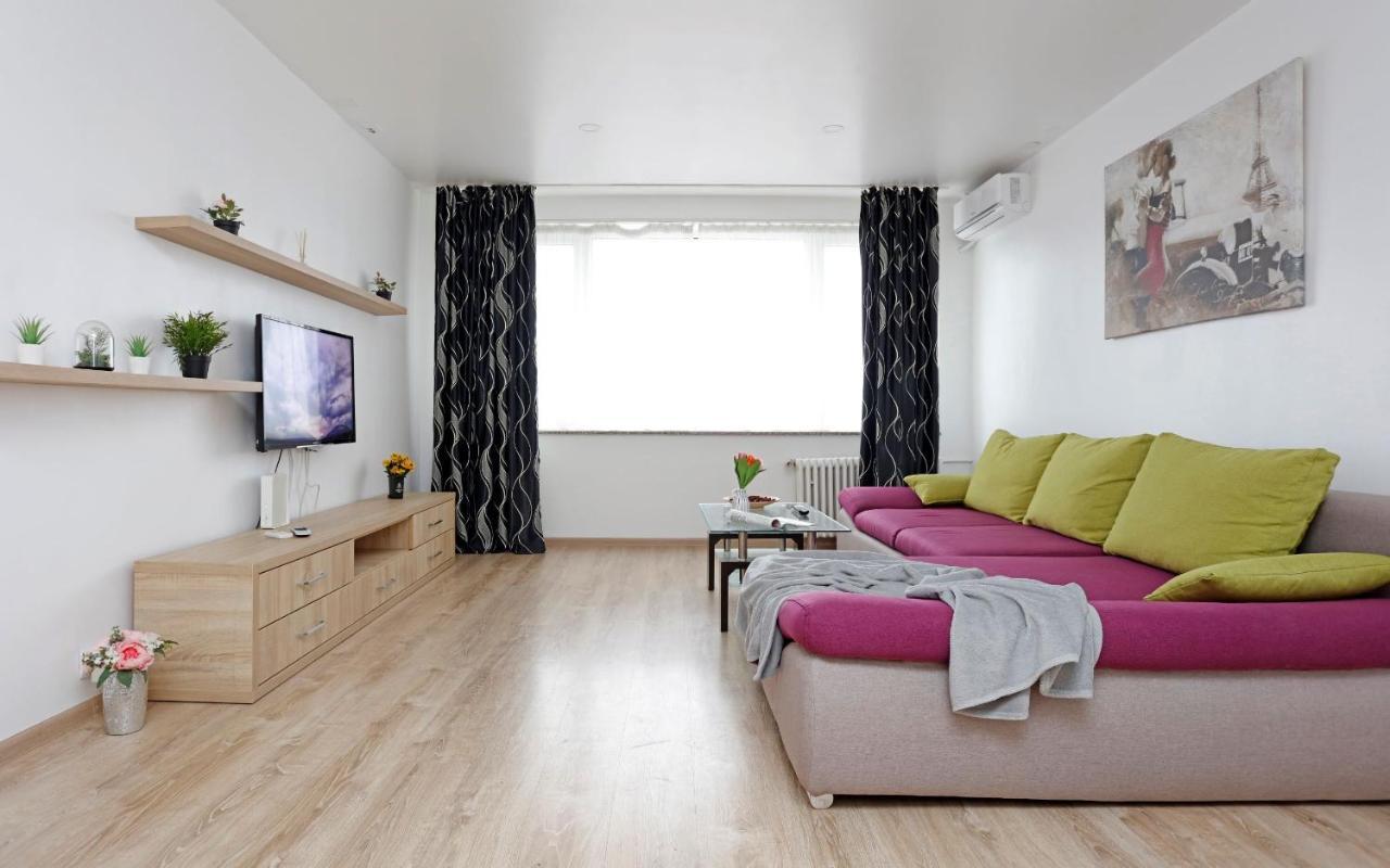 Cozy Apartment With A View Бухарест Екстер'єр фото